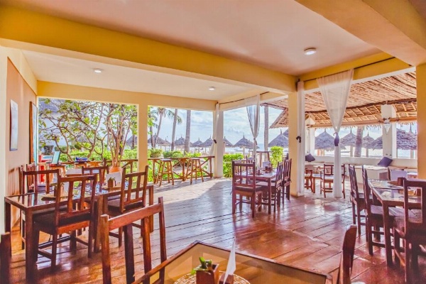 Waridi Beach Resort and Spa image 10