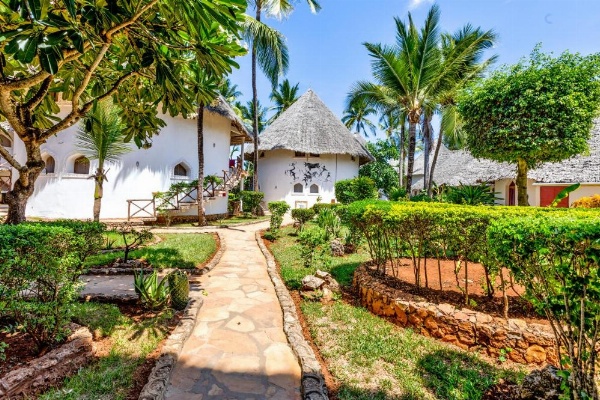 Waridi Beach Resort and Spa image 16